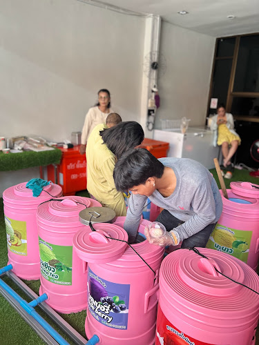 Comentarii opinii despre ร้านหรอยแรงบุฟเฟ่ต์ไอติมถัง