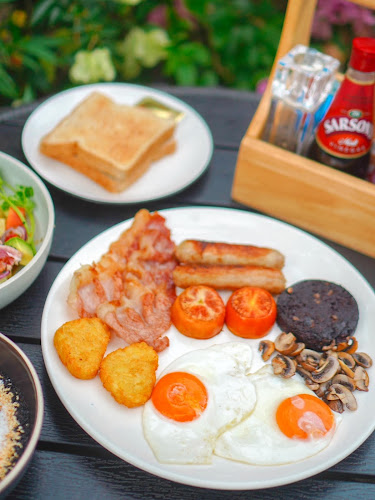 Maybelle's Coffee Garden - Restaurant & Cafe - อำเภอเมืองภูเก็ต