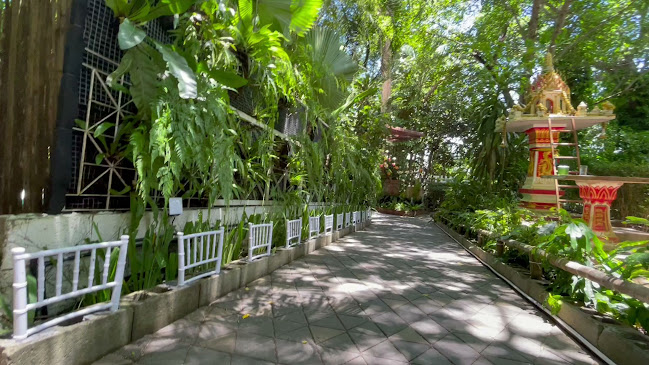 Khosimbi Road ตำบล วิชิต อำเภอเมืองภูเก็ต ภูเก็ต 83000