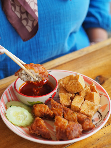 แม่กินรีเกี้ยนทอดภูเก็ต - อำเภอเมืองภูเก็ต