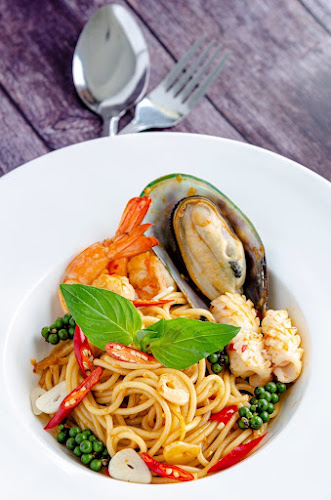 บ้านคุณตาลอฟท์คาเฟ่ @แหลมฉบัง