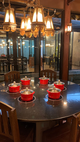 11 168 ถ. ศักดิเดชน์ ตำบลตลาดเหนือ เมือง ภูเก็ต 83000