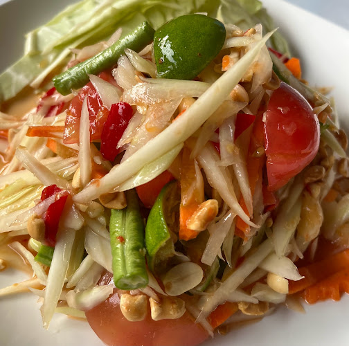 Opinii despre Kin Kab Kia în อำเภอบางละมุง - การบริการอาหารและที่พัก