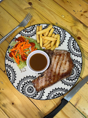 Opinii despre Kin Kab Kia în อำเภอบางละมุง - การบริการอาหารและที่พัก