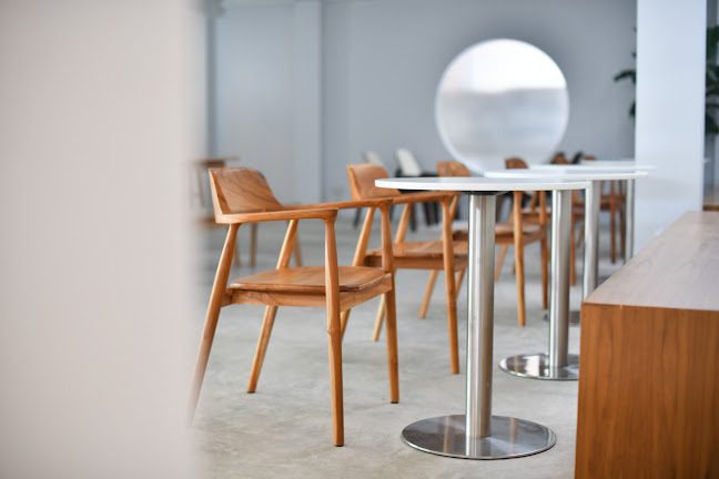 104/8 ซอย ริมหาด กมลา อำเภอกะทู้ ภูเก็ต 83150