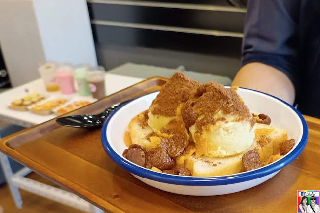 Yord Shine Ice Cream Cafe | ยอดชาย ไอศกรีมคาเฟ่ | ไอติมโบราณ Hatyai - อำเภอหาดใหญ่