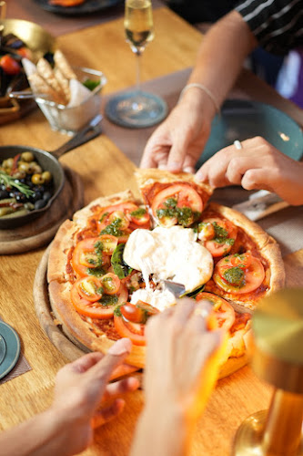 Opinii despre La Clásica Pattaya în อำเภอบางละมุง - การบริการอาหารและที่พัก