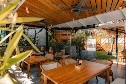 Coco's Nai Harn Cafe