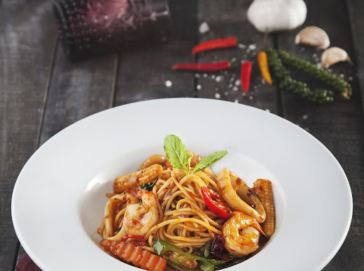 225 หมู่ 10 ถ. พัทยาใต้ เมืองพัทยา อำเภอบางละมุง ชลบุรี 20150