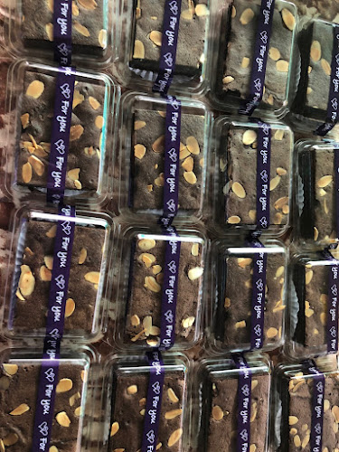 กิมเล้งเบเกอรี่ สาขาตลาดเทศบาล 5 - การบริการอาหารและที่พัก