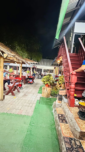 ครัวฅนหมุยหาดใหญ่ - การบริการอาหารและที่พัก