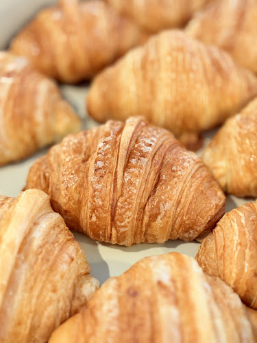 Lalanta Cafe & Restaurant - การบริการอาหารและที่พัก