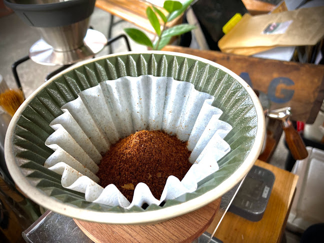 ดริปป่าหัวใจดอกไม้ x อยู่กับก๋ง DripCoffee&Muta Slowbar - อำเภอศรีราชา