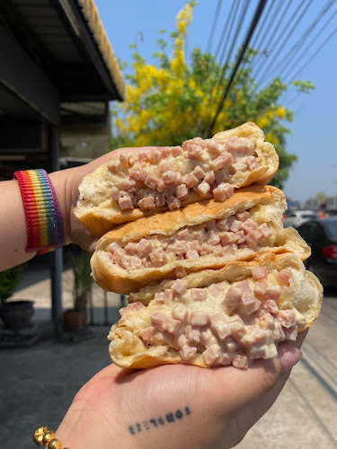 Opinii despre ปังเว้ย..เฮ้ย!!! สาขาบางใหญ่ în อำเภอบางบัวทอง - การบริการอาหารและที่พัก