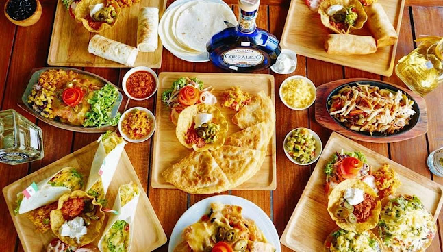 Salsa Mexicana patong - อำเภอกะทู้