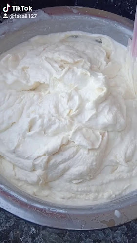 ร้านไอศครีมพายเรือ