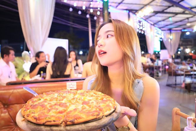 Opinii despre อินเลิฟคาเฟ่ & มิวสิค - ขอนแก่น în อำเภอเมืองขอนแก่น - การบริการอาหารและที่พัก