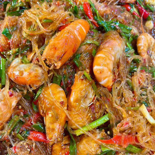 Comentarii opinii despre ร้านแม่สุดใจแกงสด สาขาตลาดหัวรถไฟ