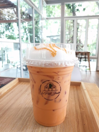 Le Petit Jardin - การบริการอาหารและที่พัก