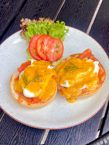 Maybelle's Coffee Garden - Restaurant & Cafe - อำเภอเมืองภูเก็ต