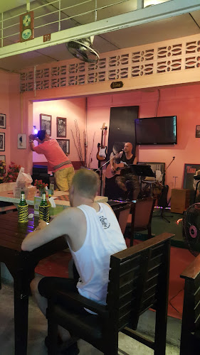 ไผ่ตง ข้าวต้มยันหว่าง - Paitong Restaurant