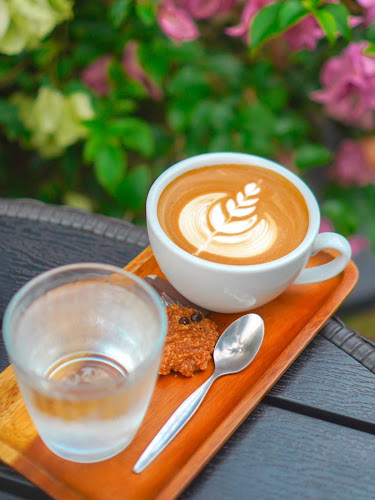 Maybelle's Coffee Garden - Restaurant & Cafe - อำเภอเมืองภูเก็ต