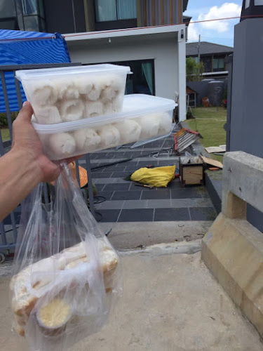 ไอศครีมกะทิสดอุบลฯ i-tim de' - การบริการอาหารและที่พัก