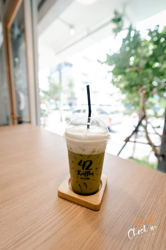 Comentarii opinii despre 42Kaffee