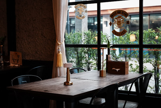 Meats and Beans | Steakhouse & Bar - อำเภอหาดใหญ่