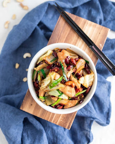 4 Monkeys Cafe & Restaurant @Karon - อำเภอเมือง