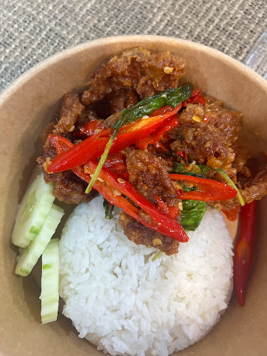 Opinii despre Pe' Hi-Rock Cafe în อำเภอบางบัวทอง - การบริการอาหารและที่พัก