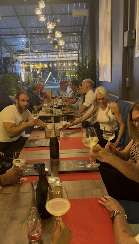 Ramazzotti Italian Food & Wine - การบริการอาหารและที่พัก