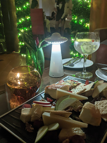 Opinii despre Cafe des Amis în อำเภอบางละมุง - การบริการอาหารและที่พัก