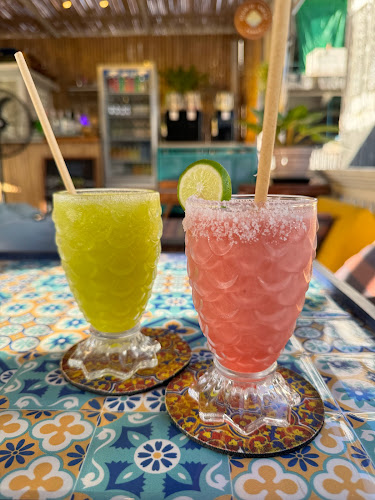 High D'Away Rooftop Bar - อำเภอเมืองภูเก็ต