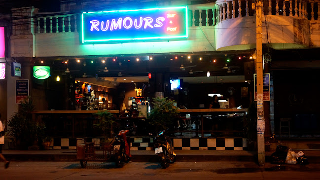 Rumours Bar & Pool - การบริการอาหารและที่พัก