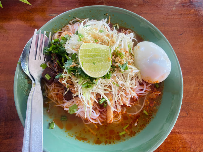 ขนมจีนจี้ลิ่ว บ๊ะจ่างภูเก็ต - การบริการอาหารและที่พัก