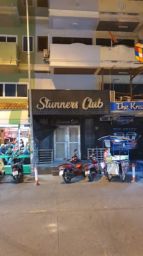 Comentarii opinii despre Stunners Club