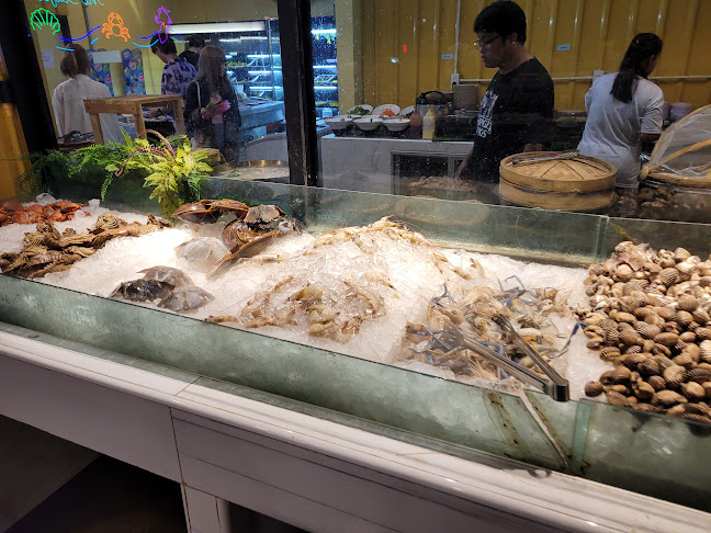 Comentarii opinii despre ฮะฮะคุมะบุฟเฟ่ แซลมอน ทะเลเผา หมูกระทะ Hahakuma Buffet (The seafood BBQ Buffet เก่า)