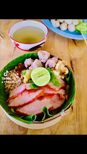 เจ้ไฝก๋วยเตี๋ยวเข่ง ก๋วยเตี๋ยวต้มยำนายไก่ โคราช - หัวทะเล