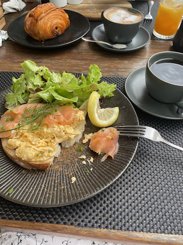 So French Restaurant and Bar - อำเภอกะทู้