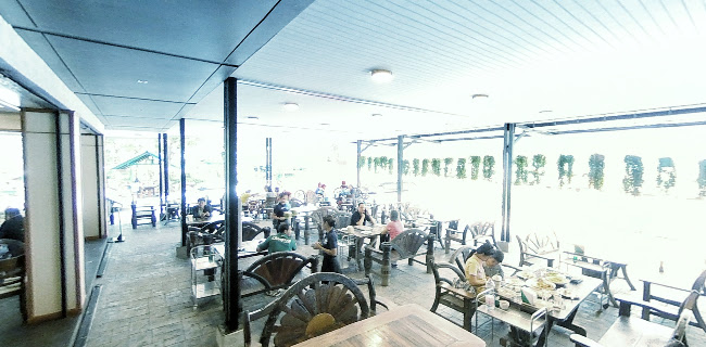 แหลมเจริญ ซีฟู้ด ระยอง