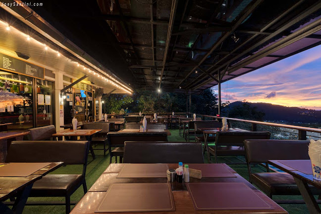 Opinii despre ป่าตอง ซันเซ็ท วิว เรสเตอร์รอง în อำเภอกะทู้ - การบริการอาหารและที่พัก