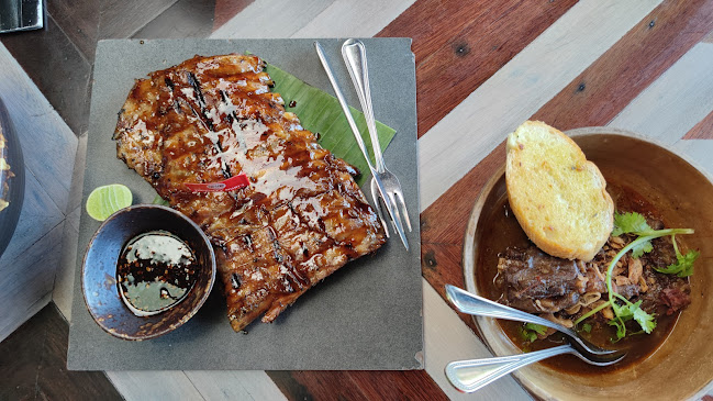 อาคารทรีมังกี้ส์ 105 หมู่ที่ 4 ถนนเหมืองเจ้าฟ้า ตำบล วิชิต อำเภอเมืองภูเก็ต ภูเก็ต 83000