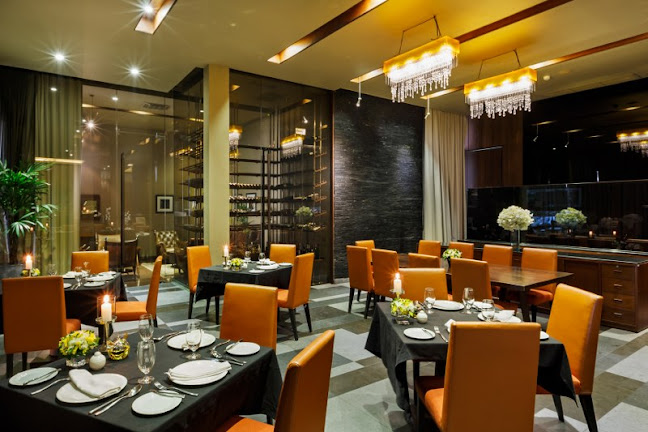 Living Room Restaurant