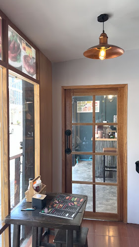 Comentarii opinii despre AB HOUSE - Burger & Steak