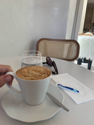 CASA MYKA (คาซ่ามิก้า) - การบริการอาหารและที่พัก