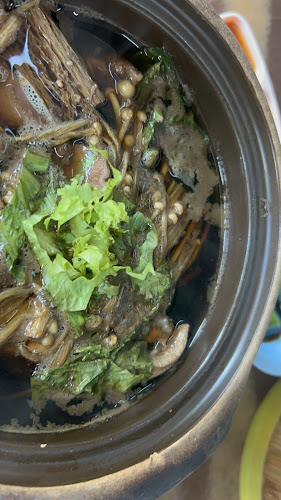 Opinii despre ทิพย์นรินทร์ หาดใหญ่ (Tipnarin) în อำเภอหาดใหญ่ - การบริการอาหารและที่พัก