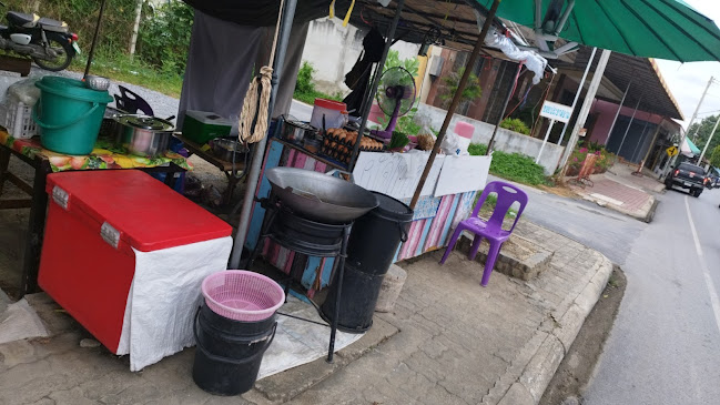 Opinii despre เจ้ผึ้ง ผัดไท în อำเภอเมืองนครปฐม - การบริการอาหารและที่พัก