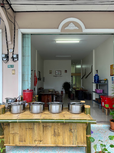 ข้าวแกงเผ็ดหวูด by นายมร