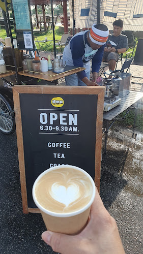 Comentarii opinii despre Phoon Cafe Phayao